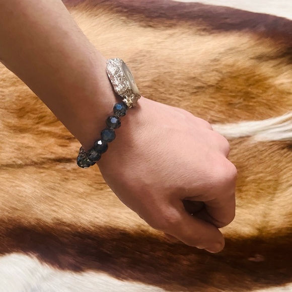 ๐ blue agate crystal elasticize bracelet with shimmering beads - Picture 11 of 12